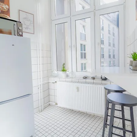 Apartamento Fewo1846 - Koje Marina - Altbauwohnung Am Hafen Mit Drei Schlafzimmern *
